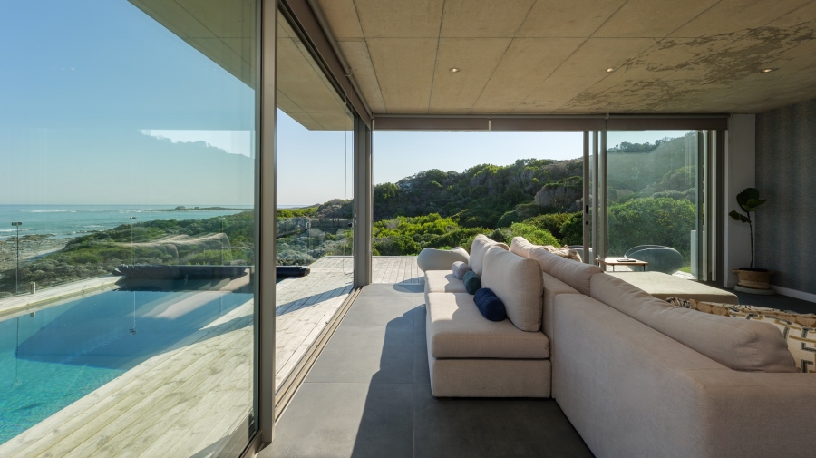 5 Bedroom Property for Sale in Suiderstrand Western Cape
